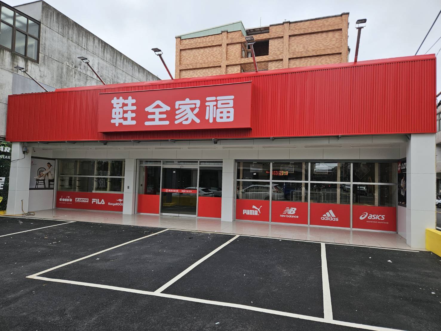 連鎖便當店廣告招牌客製化｜連鎖店招牌工程推薦