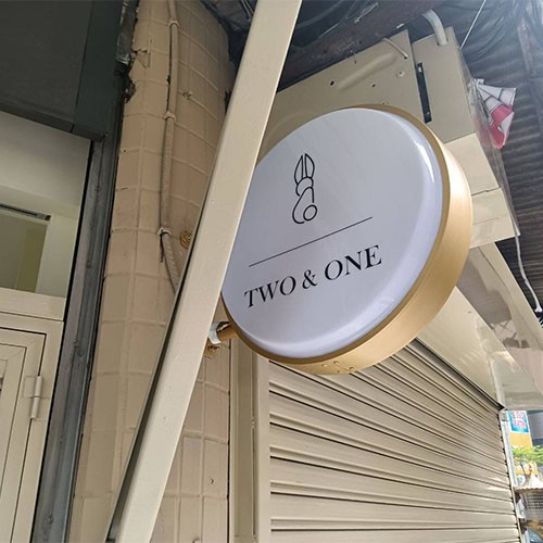 客製化球面鈦金立體字看板代工